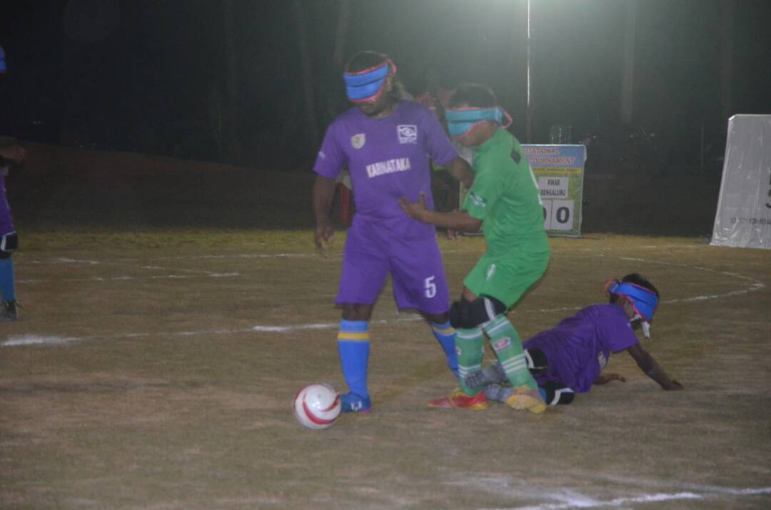karnataka player attacking